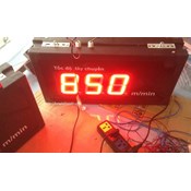Bảng điện tử hiển thị tốc độ dây chuyền sản xuất