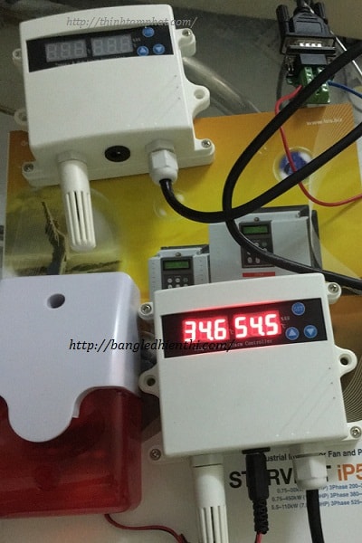 Bộ điều khiển nhiệt độ độ ẩm Modbus RTU có chuông báo động